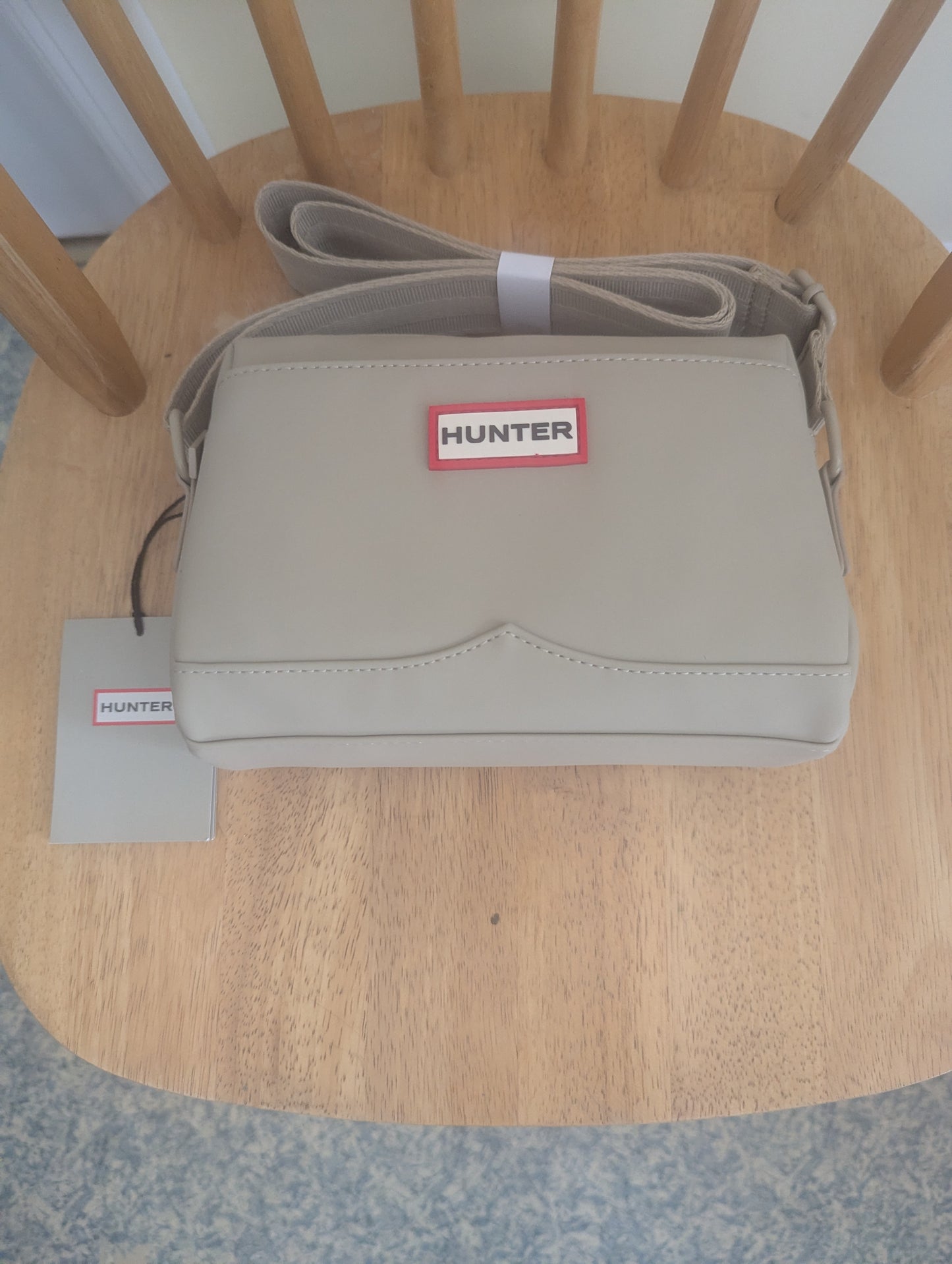 Hunter Everyday Crossbody Bag (Beige)