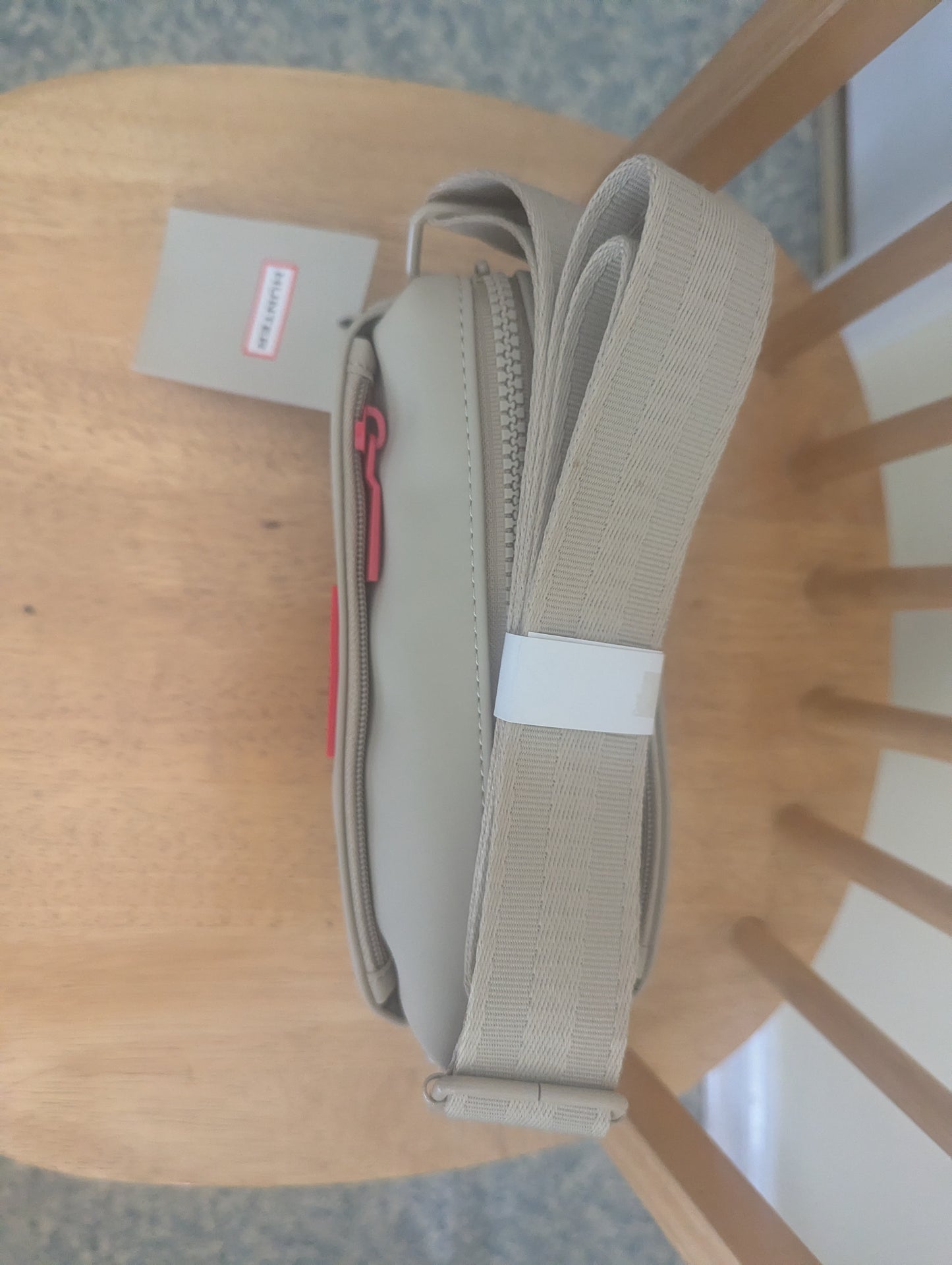 Hunter Everyday Crossbody Bag (Beige)