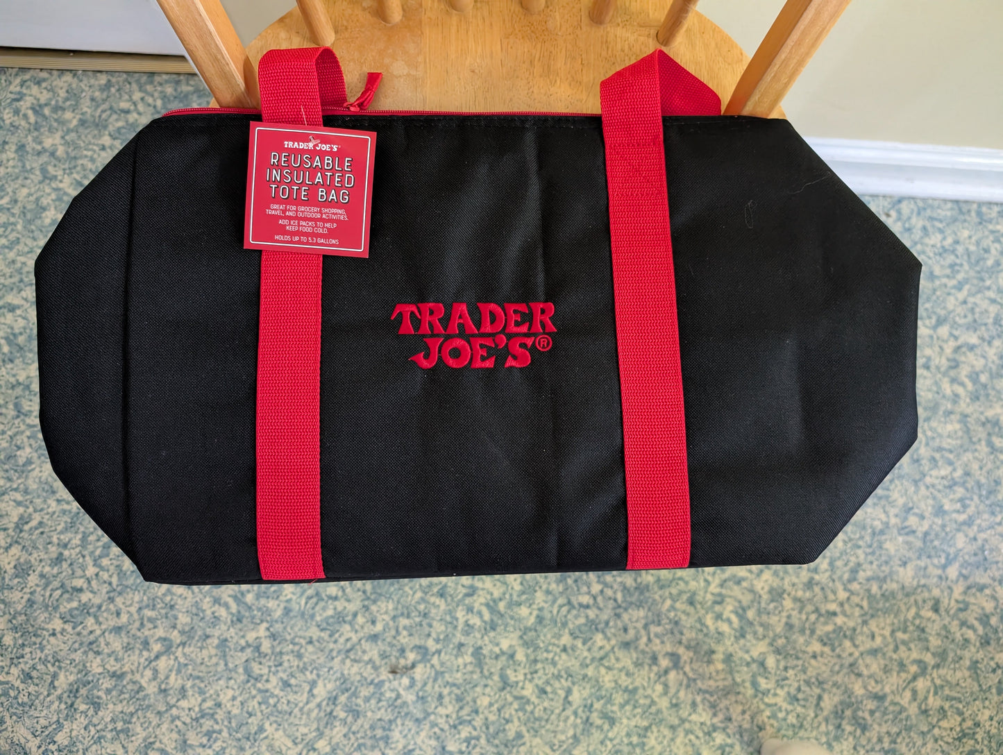 Trader Joe's Resuable Insulated Tote Bag (Red & Black)