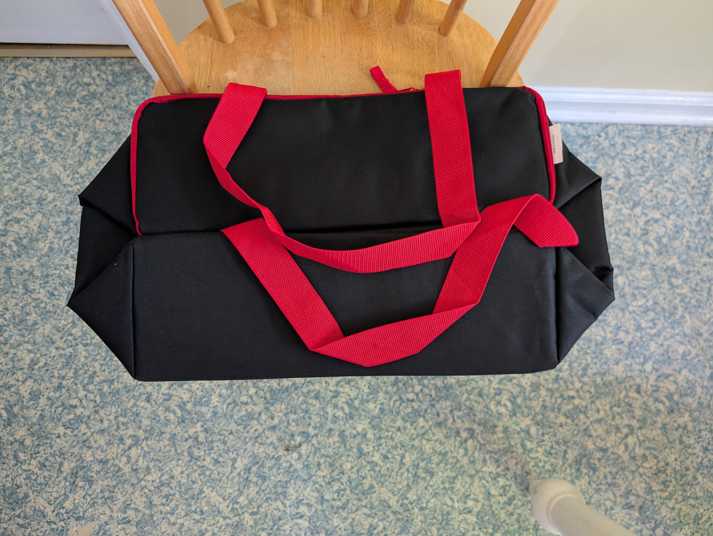 Trader Joe's Resuable Insulated Tote Bag (Red & Black)